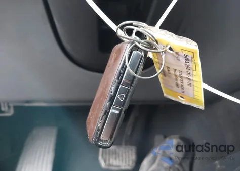 2018 Volvo Xc60 T5 Inscription z USA, uszkodzony, nr VIN YV4102RL2J1040828